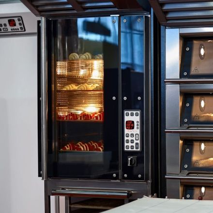 Reliable maintenance and repair of commercial ovens - HVA Climate Control